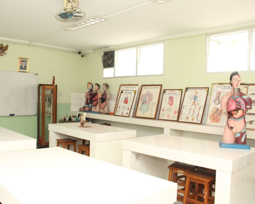 Laboraturium Sekolah